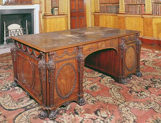Bibliothekstisch geliefert von Thomas Chippendale, 1767